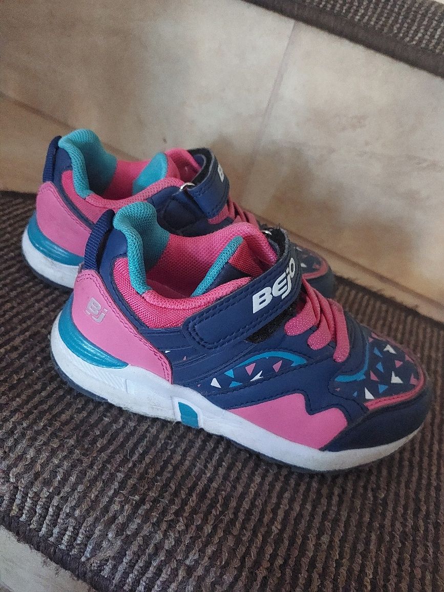 Buciki sportowe 26 bejo