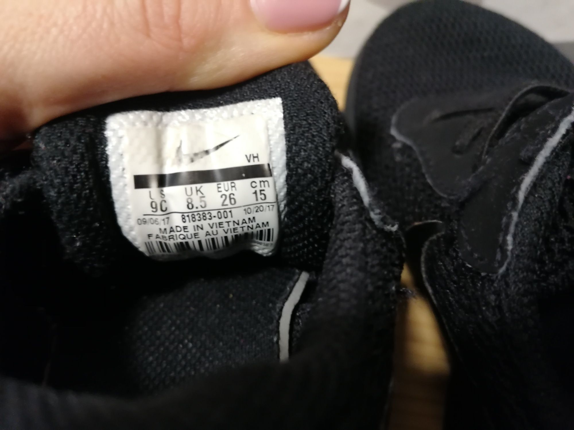 Nike tanjun rozm 26 czarne siateczkowego adidasy oryginalne
