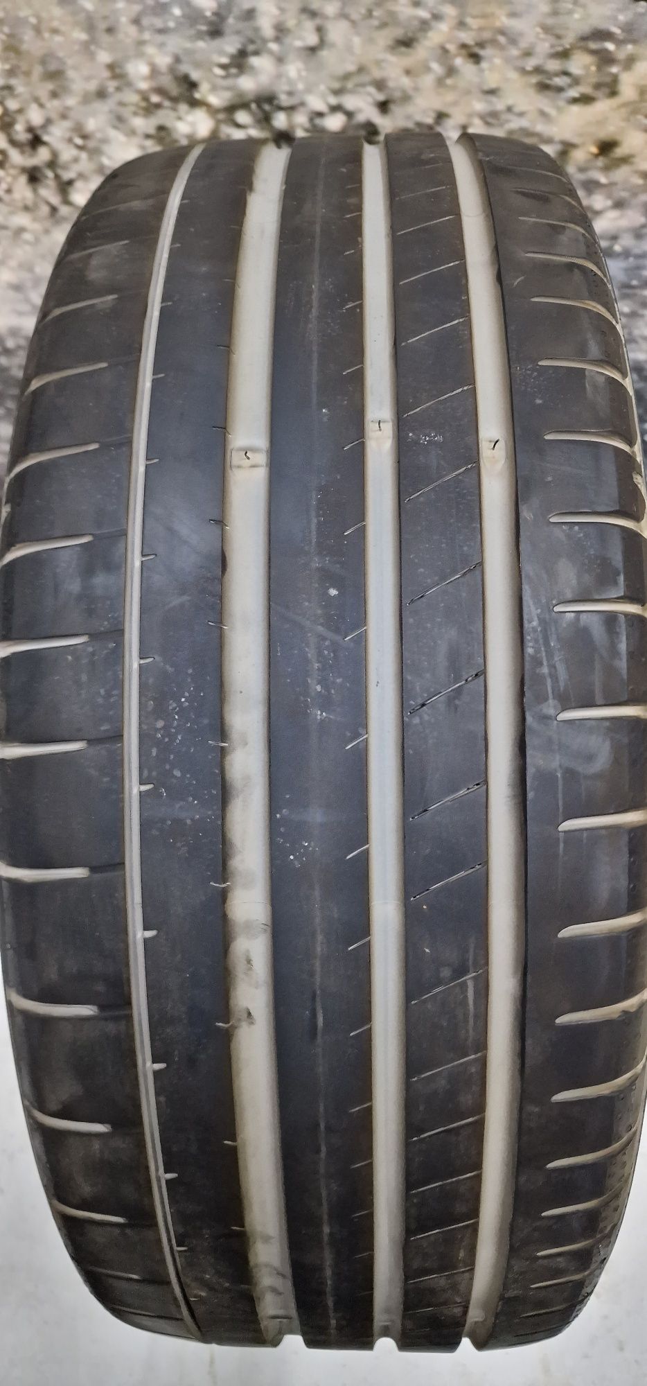 P22 1 x 225/45R18 Yokohama Advan Sport v107 95Y XL Używana Opona letni