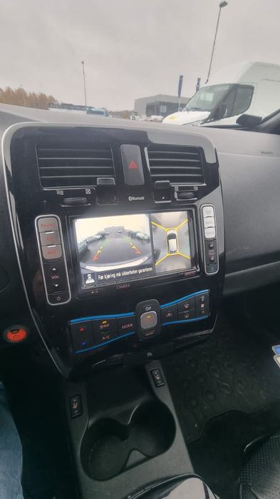 Продам Ніссан ліф