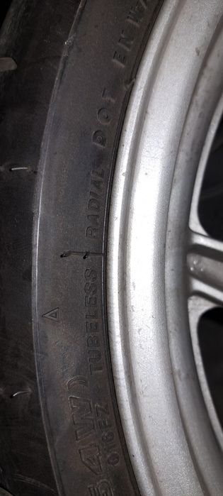 Sprzedam felgi z oponami do hyosunga gt 125