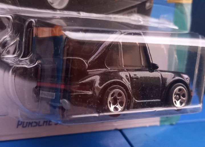 Porsche 911 turbo 3.6 hot wheels