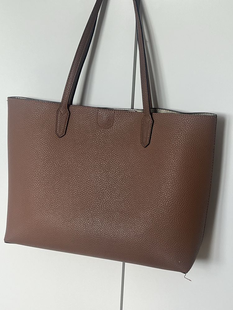 Torebka Guess beżowa camel shopperka