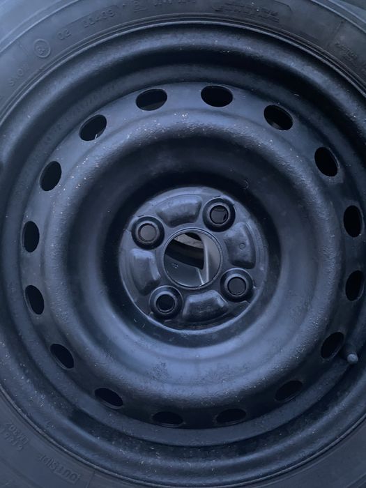 2 całe koła do toyota yaris gen. II/ 2008 rok