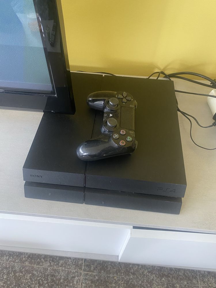 Playstation4 com 1 comando