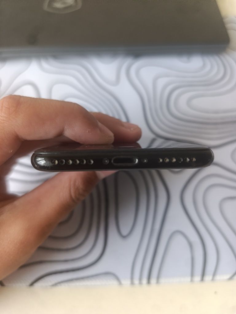 iPhone 7 по запчастинах