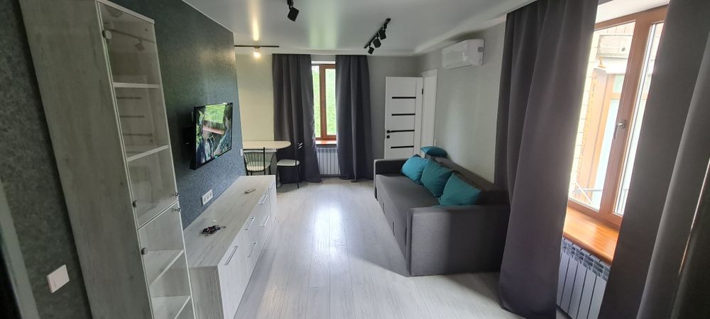 сдаётся 2х комнатная кваотира. Малый рынок