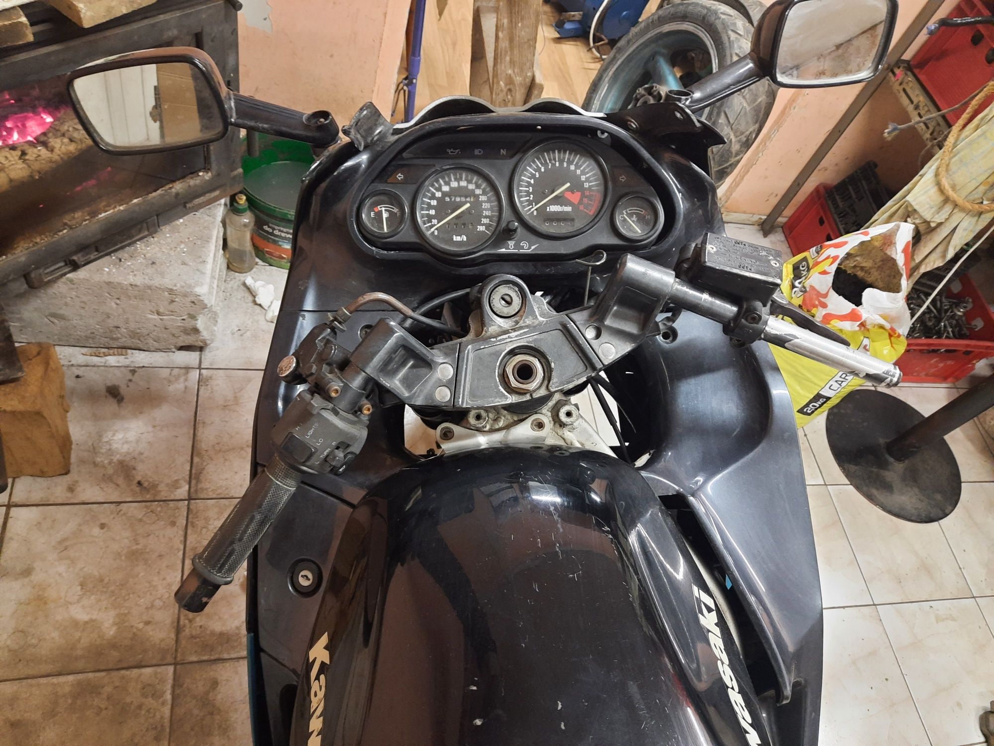 Kawasaki ZZR 600 części koło Licznik owiewki bak sety kierunkowskaz
