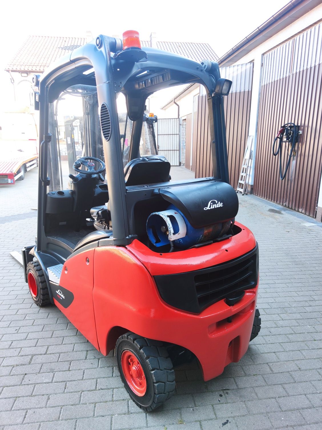 Wózek widłowy Linde H20 Triplex