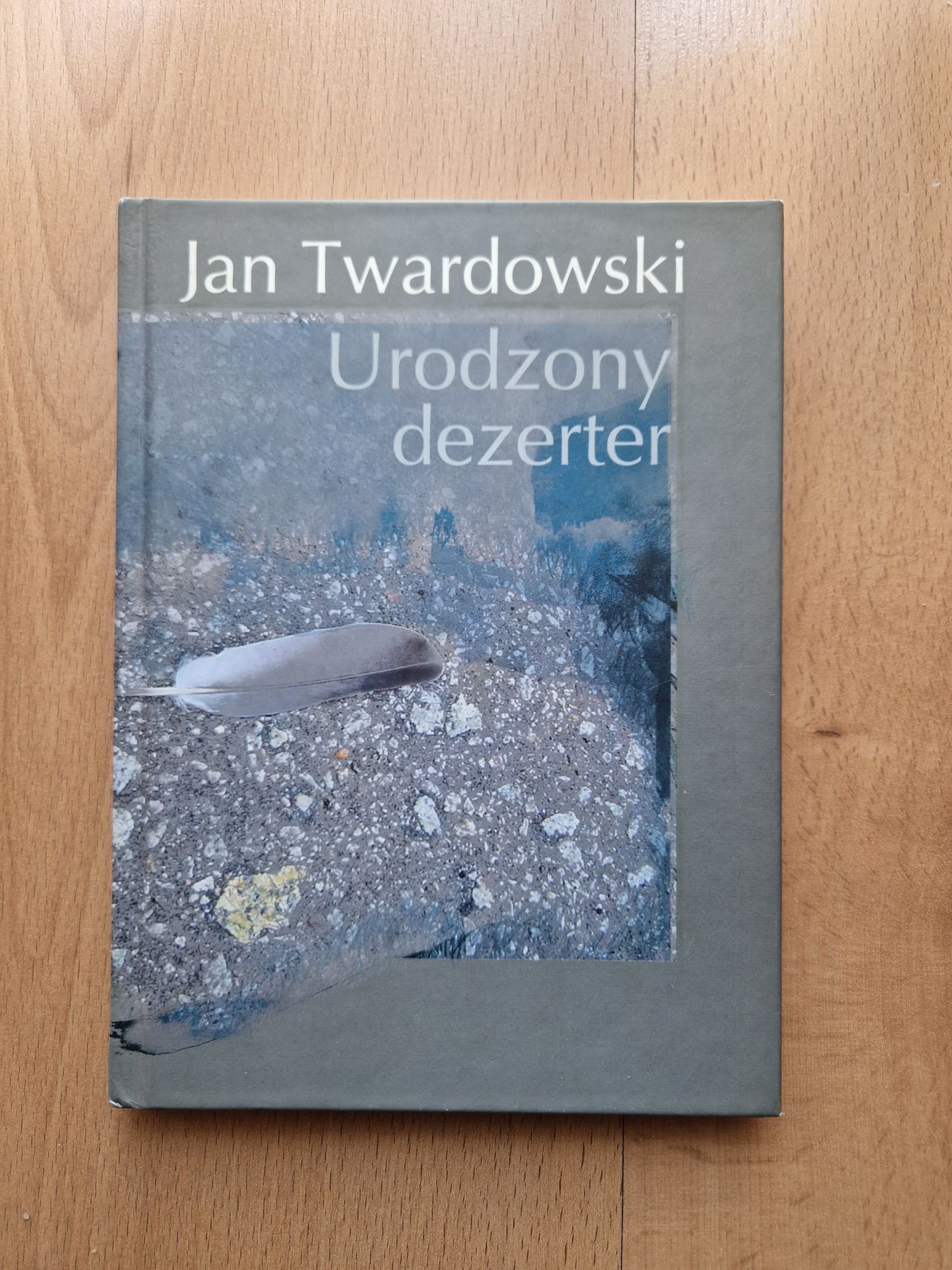 Urodzony dezerter - ks. Jan Twardowski