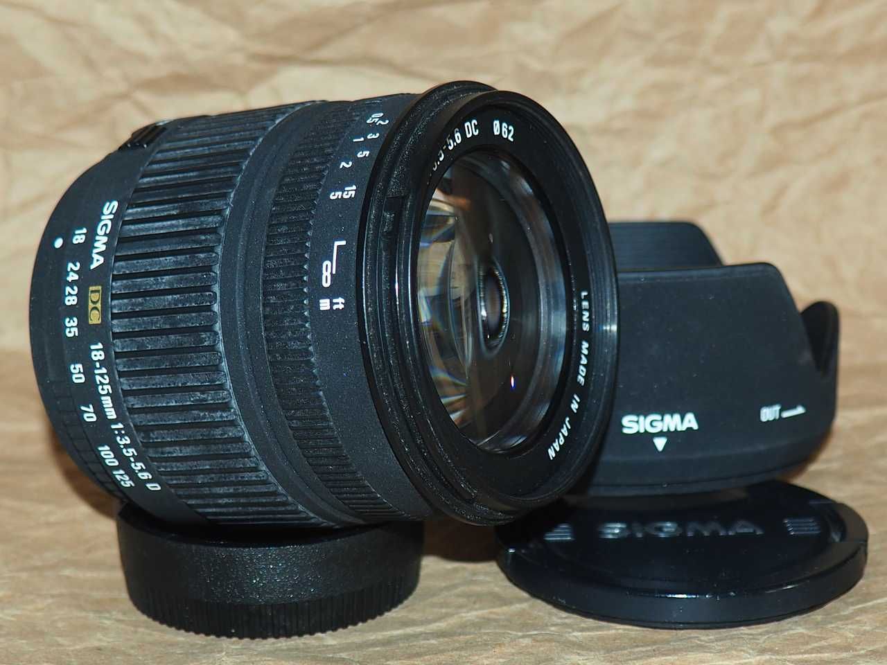 Obiektyw Sigma ZOOM DC 18-125mm f/3.5-5.6 D.