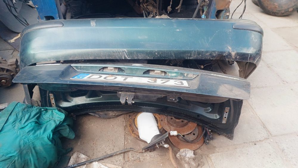 Стоп фонарь стекло мазда 323 121 MAZDA 3 BK BJ