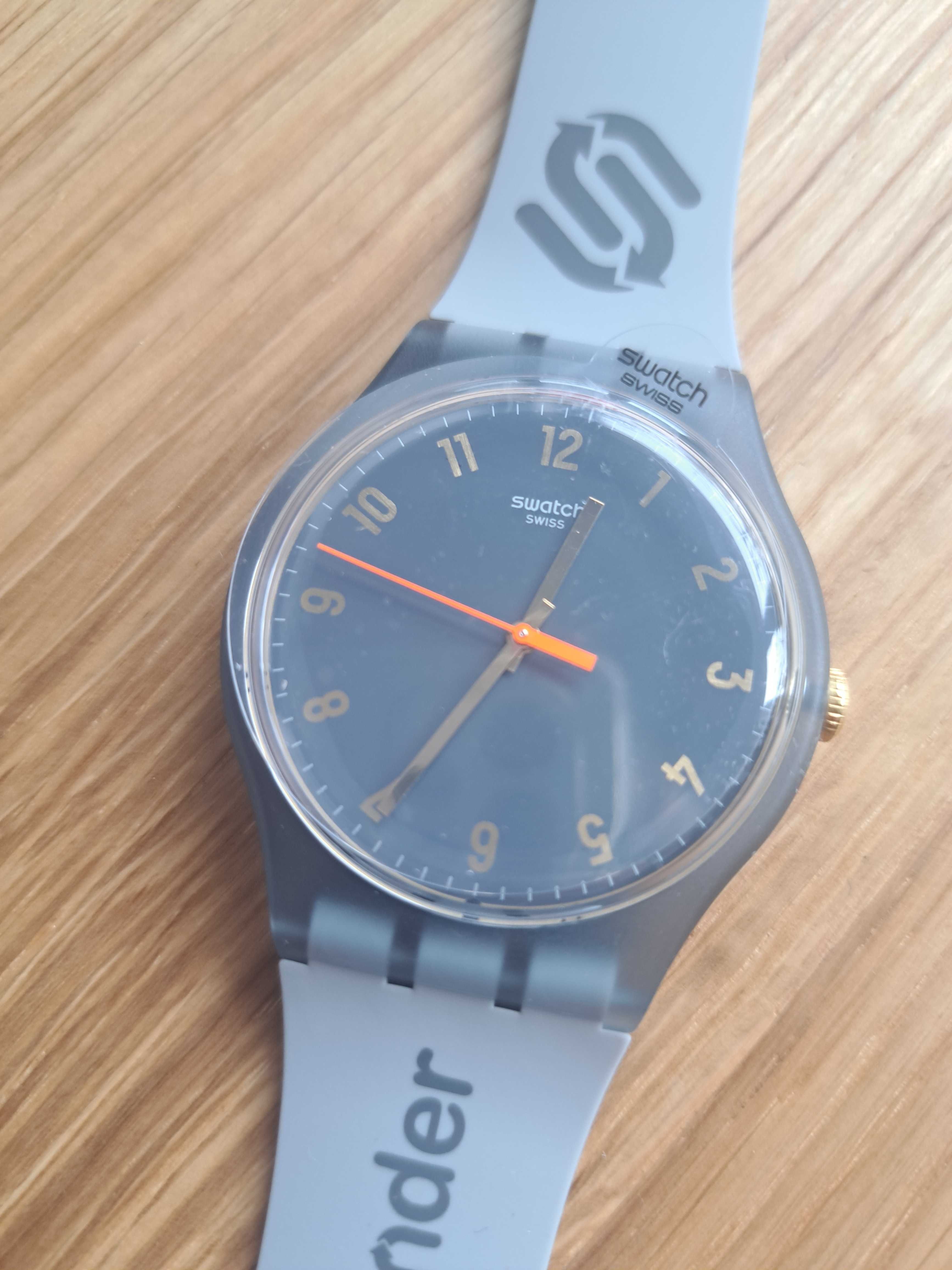 Zegarek Swatch model SUOM105C firmowy unisex