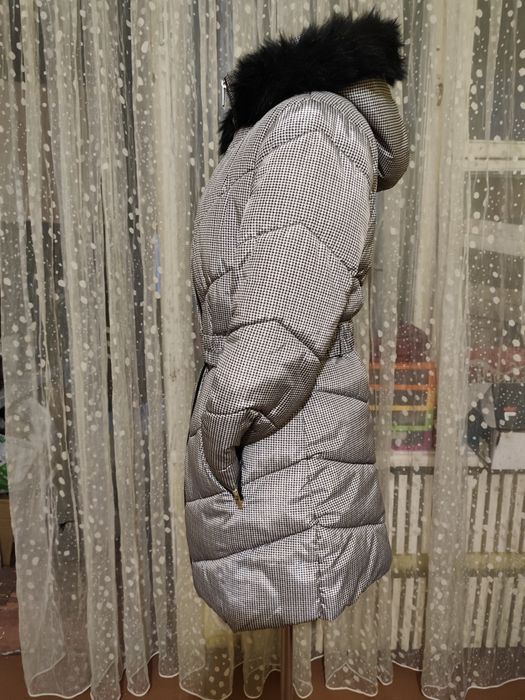 Продам зимнюю курточку