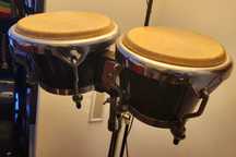 Bombo conjunto com suporte
