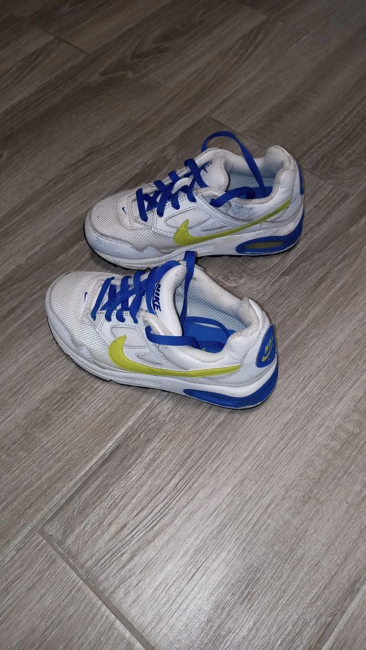 Buty Adidasy dla chłopca Air Max Nike rozmiar 27