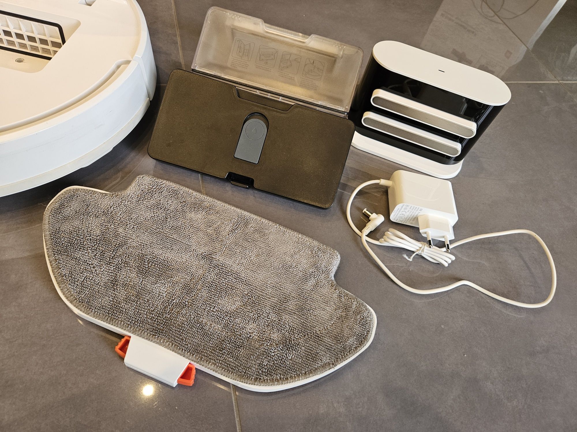 Mi Robot Vacuum Mop Pro