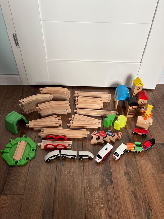Tory drewniane + pociągi IKEA
