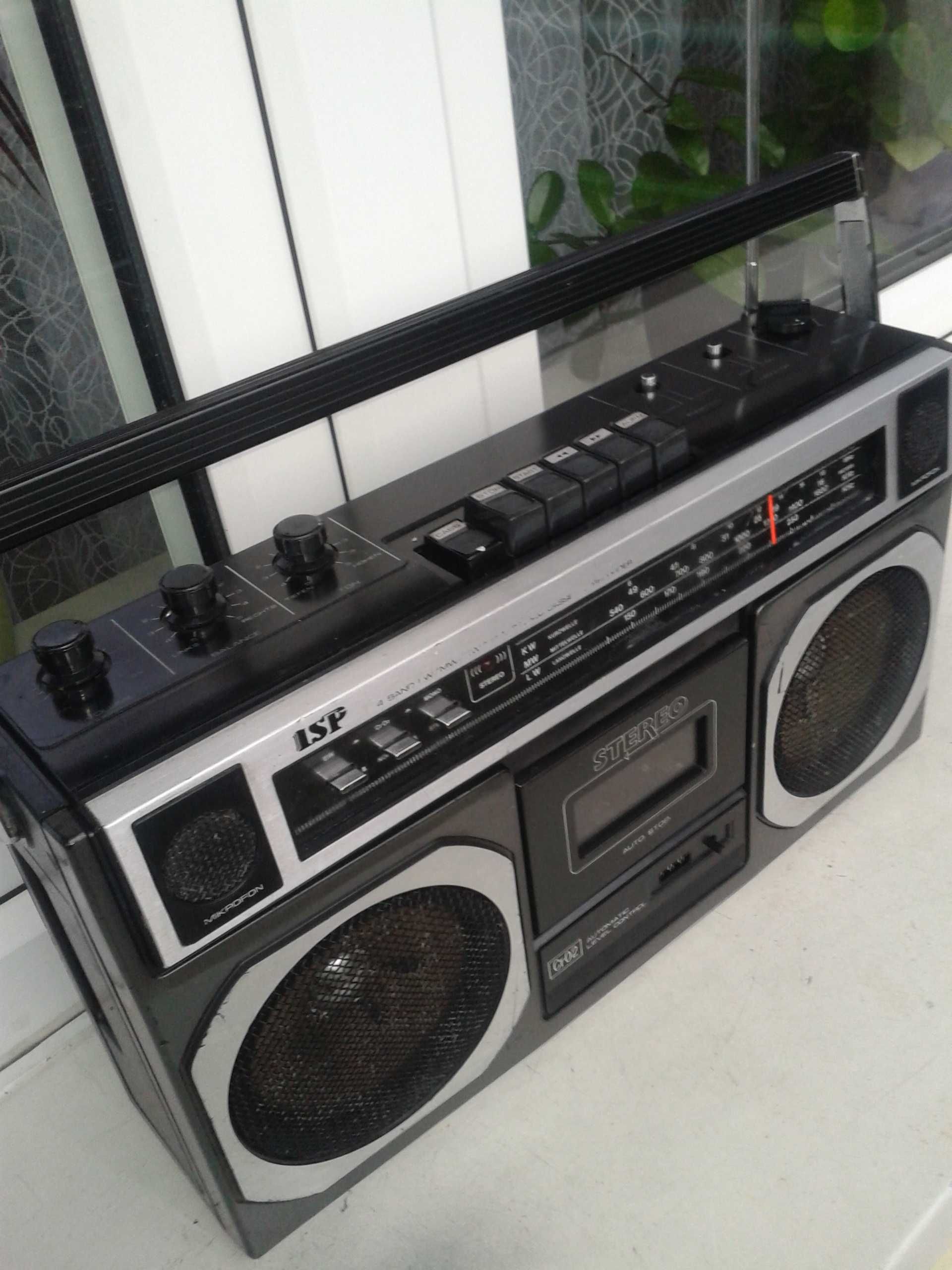 Radiomagnetofon "ISP STR-421"