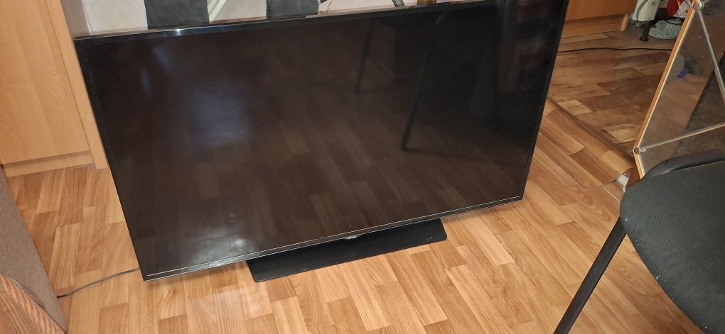 Продам SMART, LED телевизор SAMSUNG UE48H5203AK в отличном состоянии!