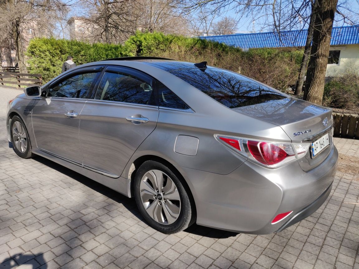 Продам Hyundai Sonata hybrid limited