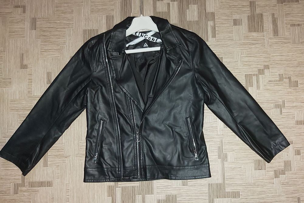 Куртка -косуха на дівчинку