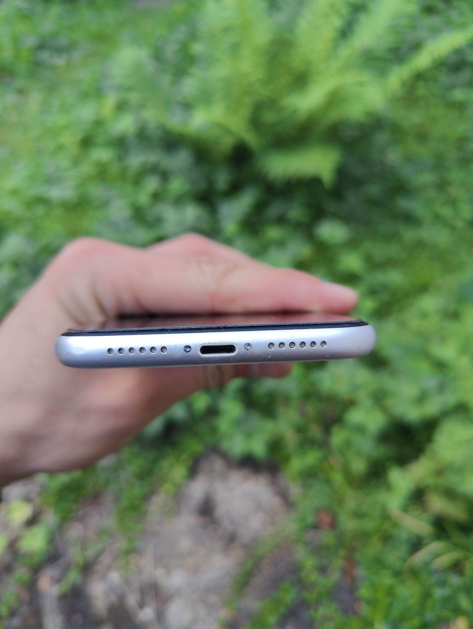 iPhone XR 64gb АКБ 80% Neverlock White