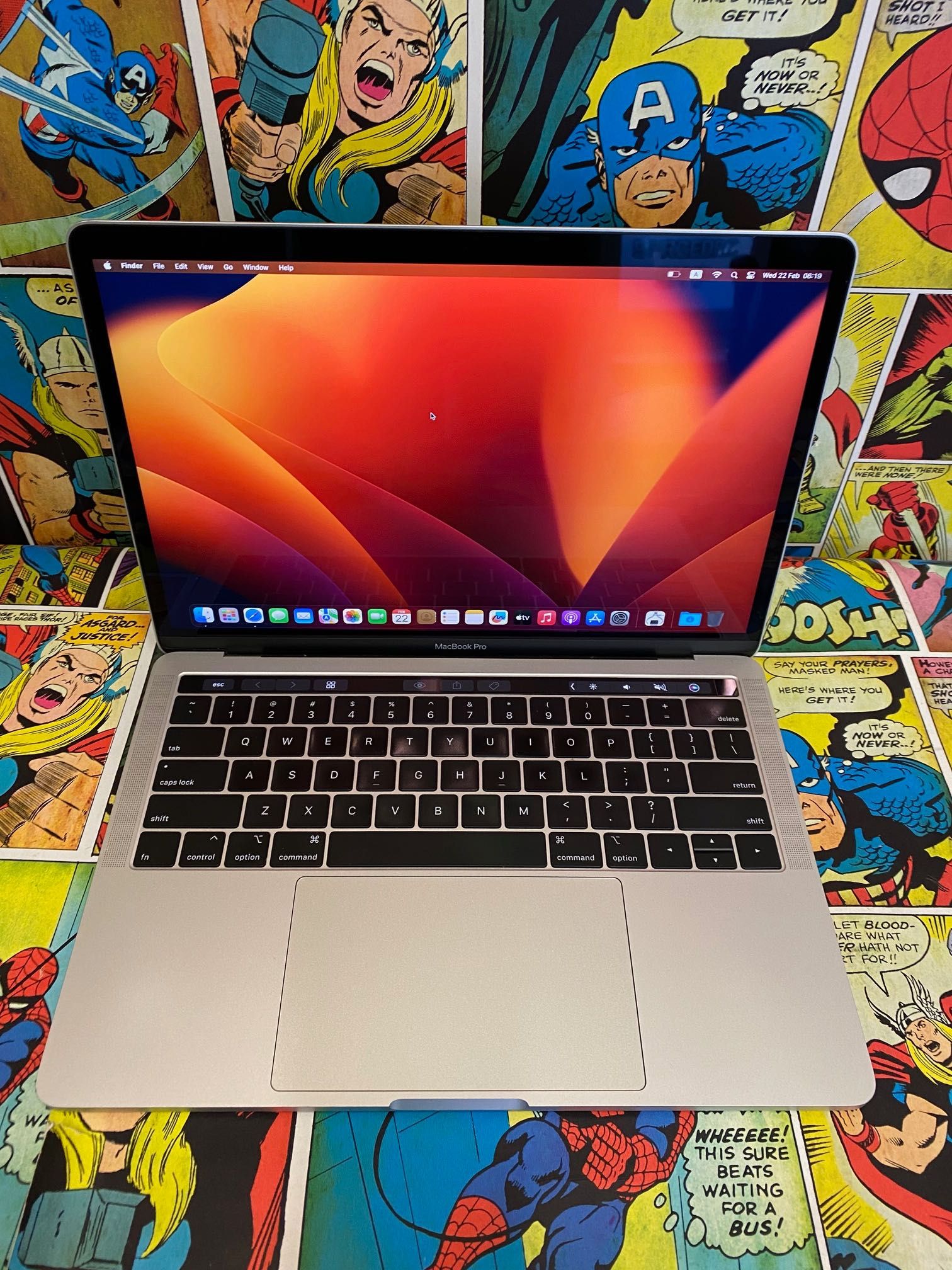MacBook Pro 13 A1989 2,3GHzx4/i5/16gb/512gb  Touch Bar