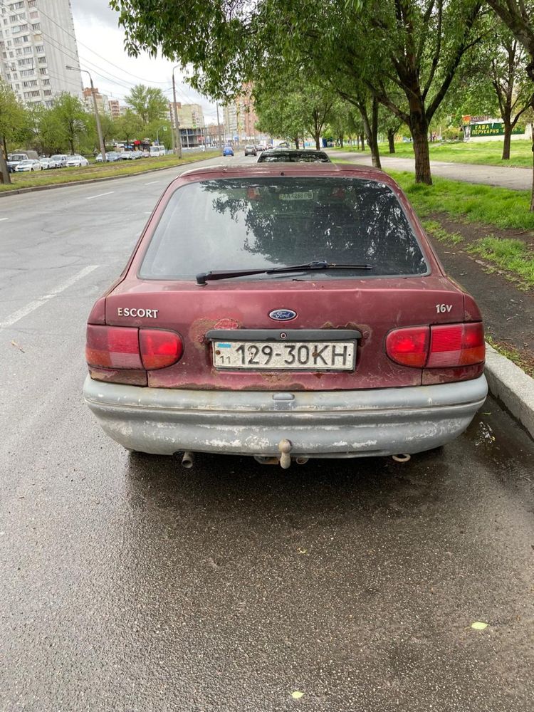 Ford Escort 1996 года