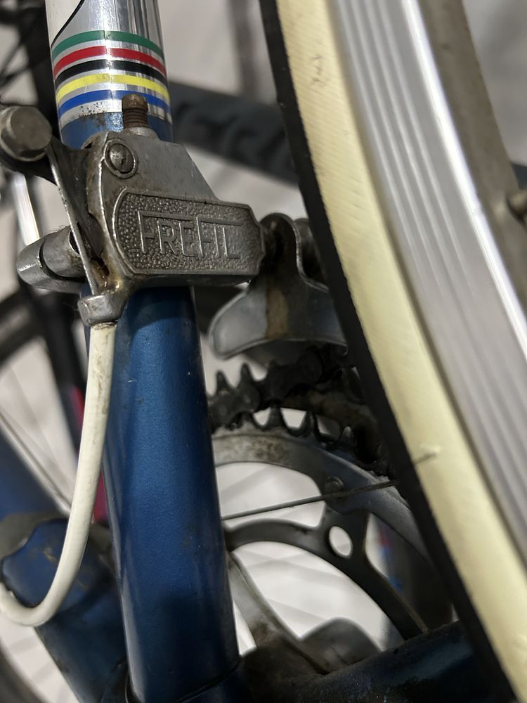 Bicicleta de estrada da marca Suria,(Sucena e Faria)