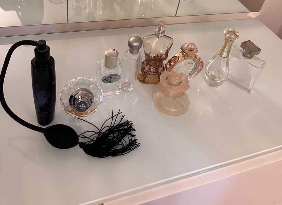15 frascos de perfumes (cada 3,00 euros) para colecionadores