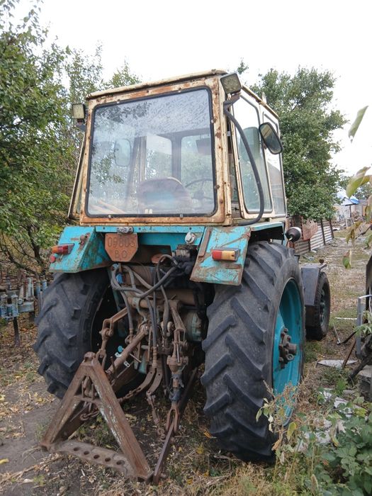 Продам трактор ЮМЗ 6 в доброму технічному стані.