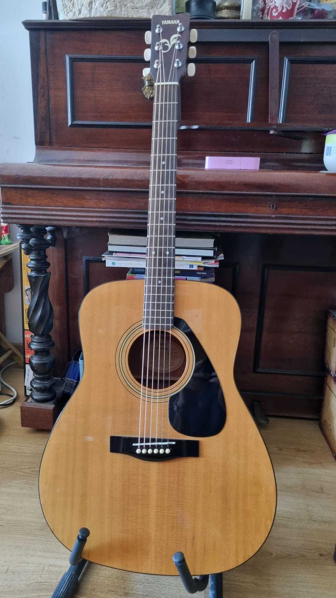 Guitarra vintage Yamaha FG 400A com setup