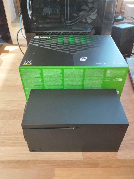 Xbox Series X 1TB - com garantia