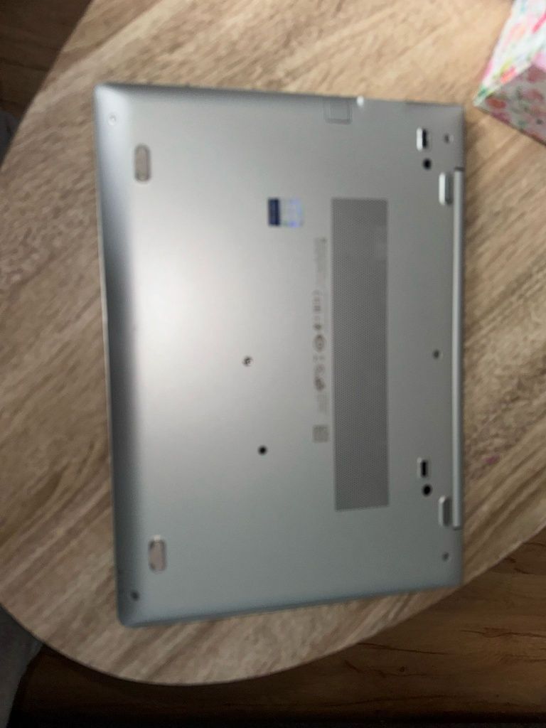 Laptop HP 745 g5 ryzen 7 Pro 8gb 128m2