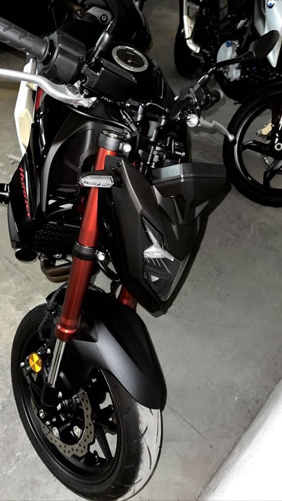 Moto CB Honda 2023 nova