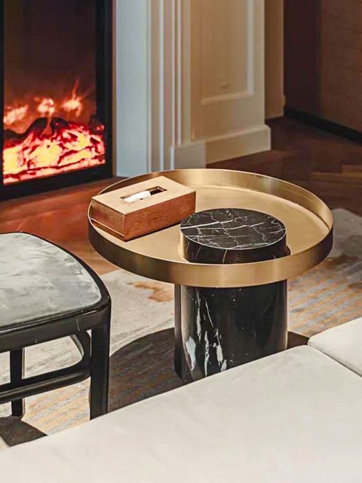 Столики з натурального мармуру