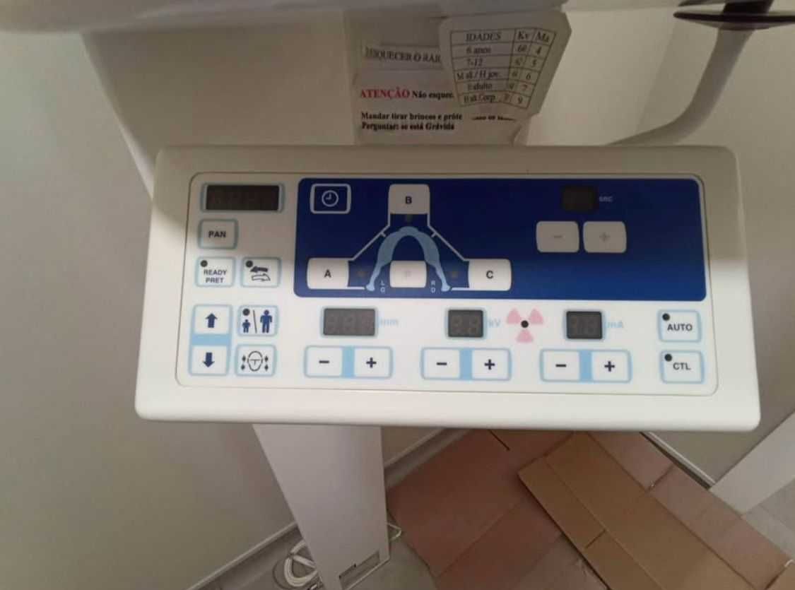 Ortopantomografo Planemeca e reveladora com braço para teleradiografia