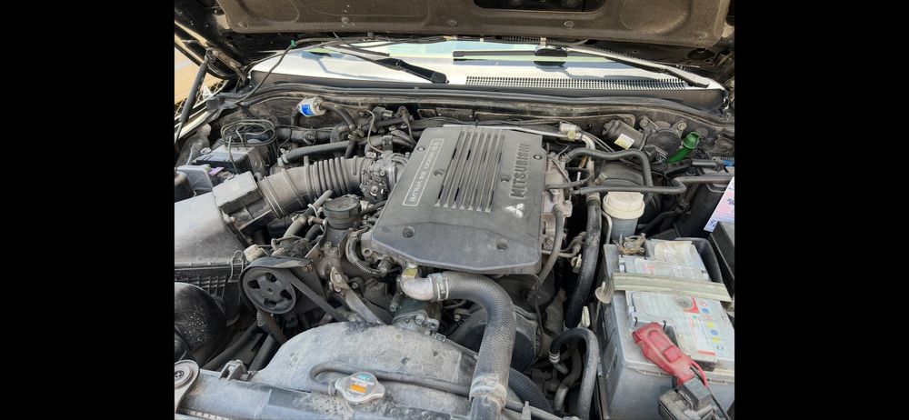 Продом Міцубісі поджеро спорт 1