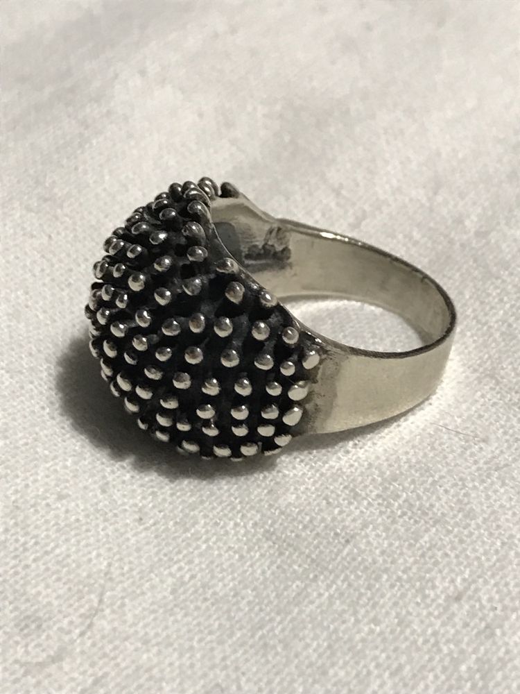 Srebrny wyjątkowy pierścionek Jeżyk