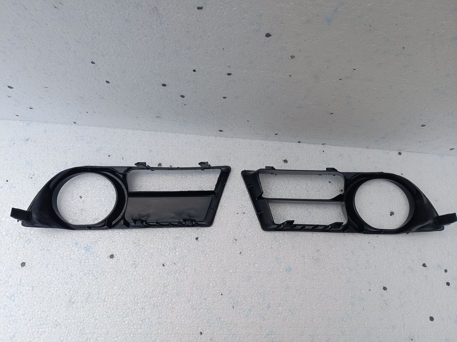 Ramka kratka zderzaka Toyota Corolla  Verso