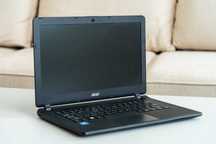 Laptop Acer Aspire ES1-331-P47Q