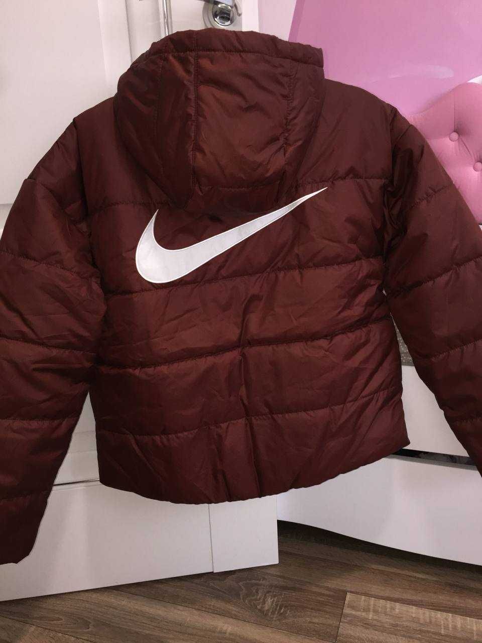 Куртка пуховик Nike S оригінал