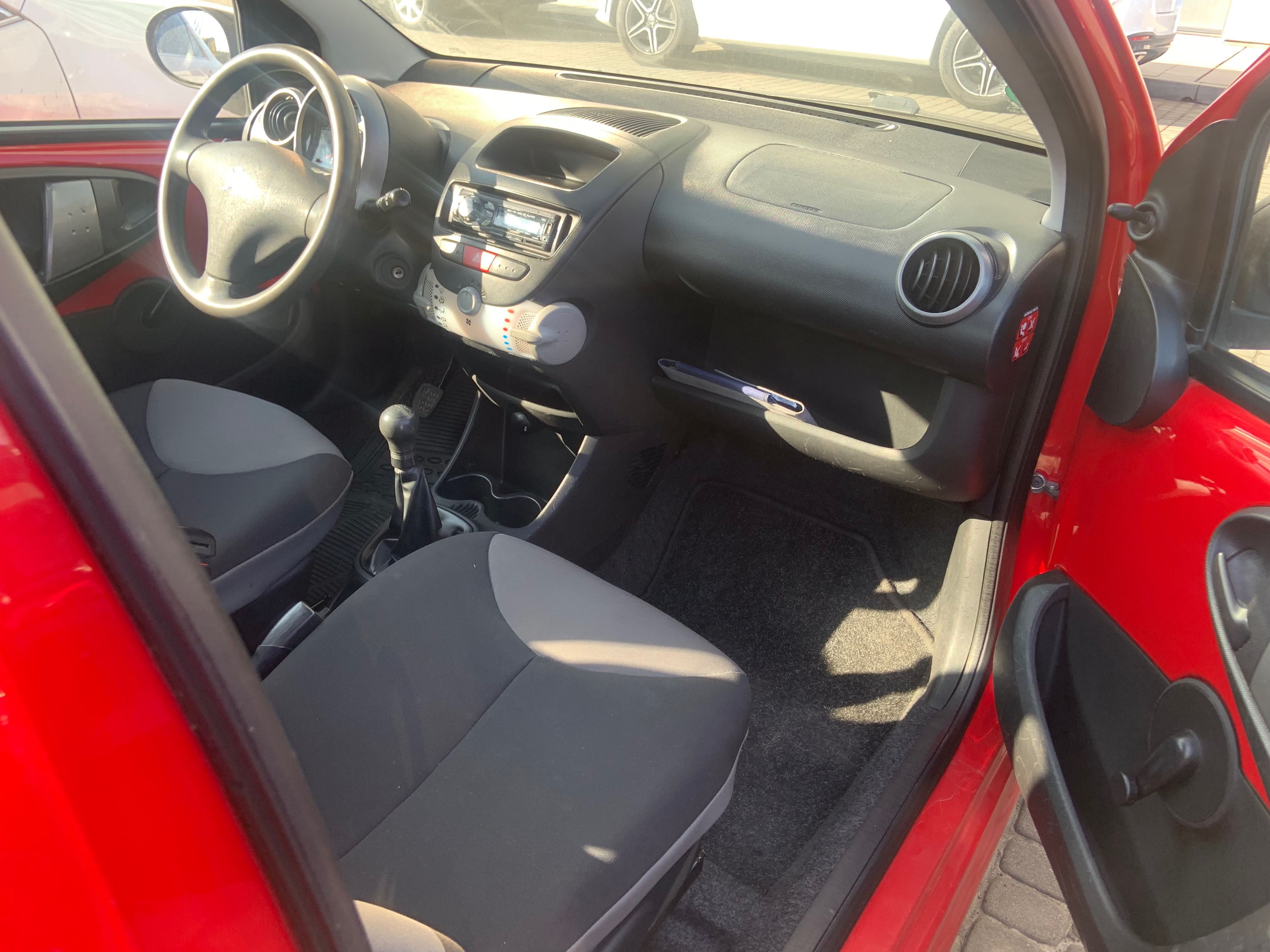 Вигідна оренда авто Peugeot 107