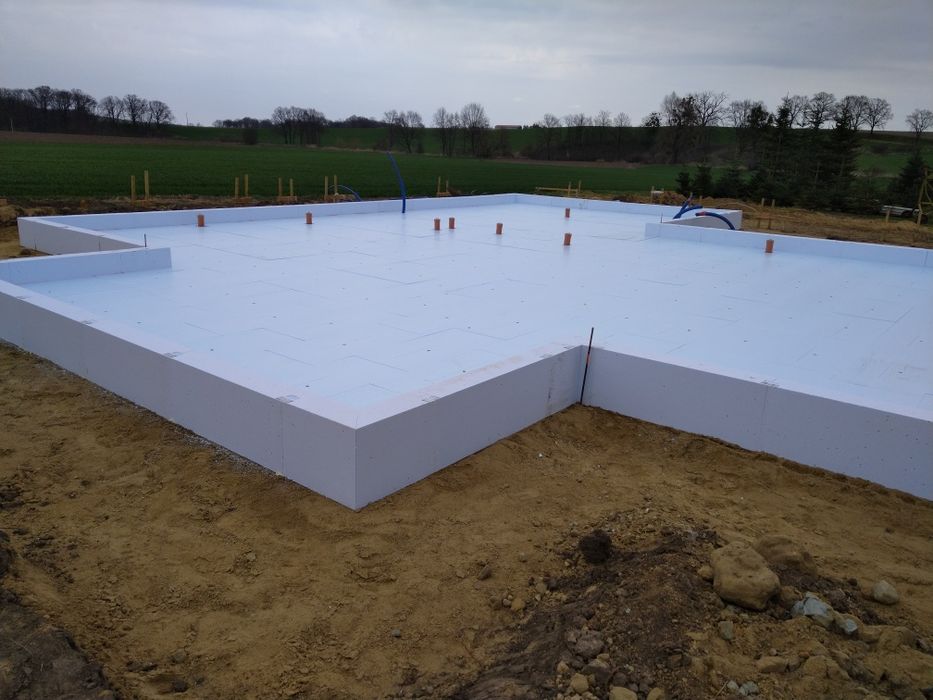 Fundamenty. Płyta fundamentowa, ławy fundamentowe. Wolne terminy