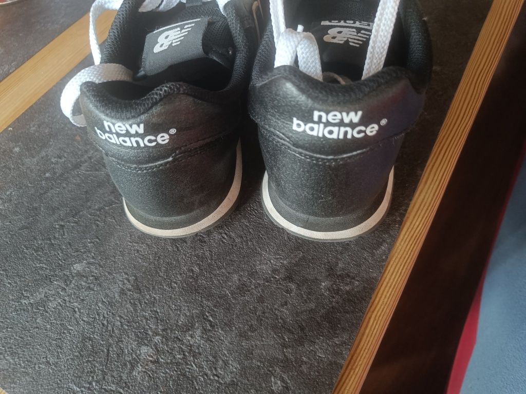 New Balance model 500 rozmiar 40 , kolor czarny