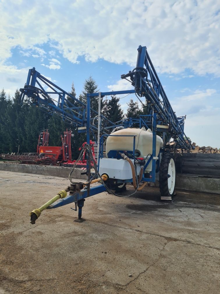 Opryskiwacz Tecnoma 24m. Własna hydraulika. Rozwadniacz.