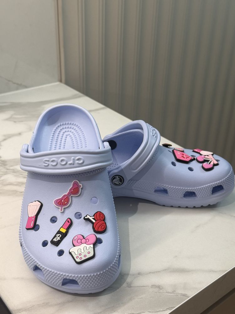 Crocs дитячі  36 розмір  з джибітсами/детские кроксы/clasic clog