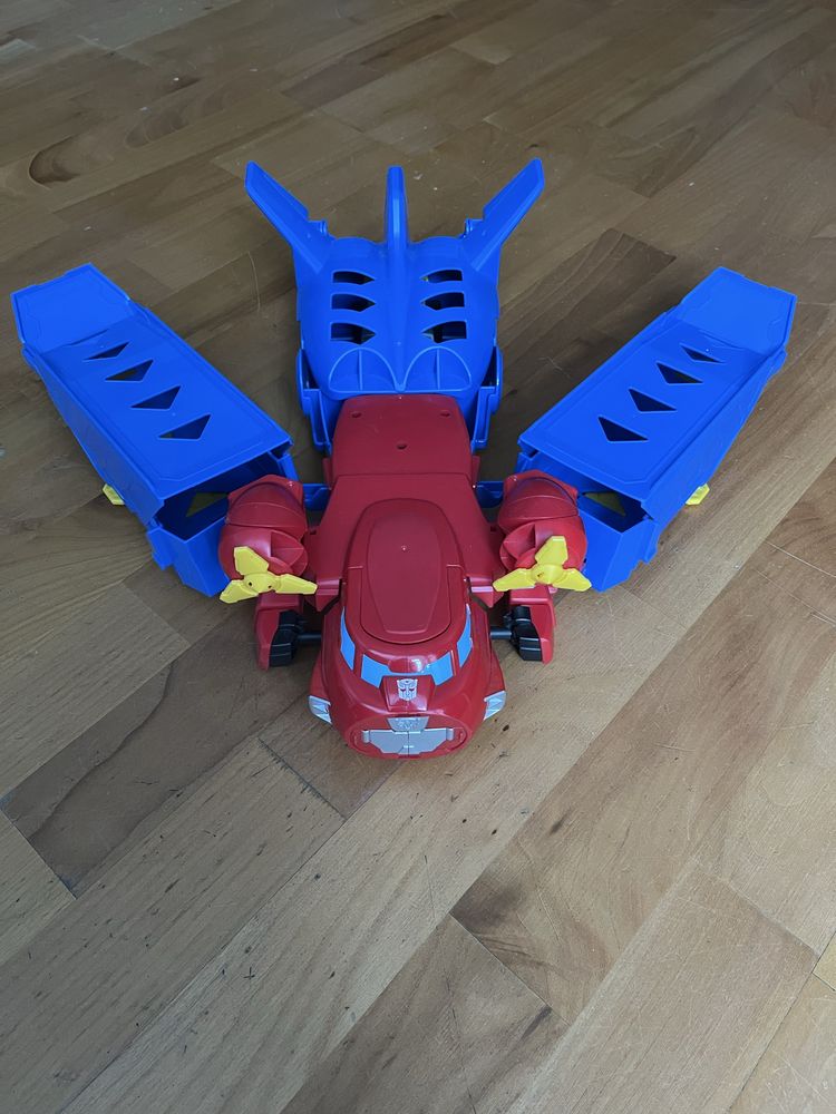Transformers: robot, samolot