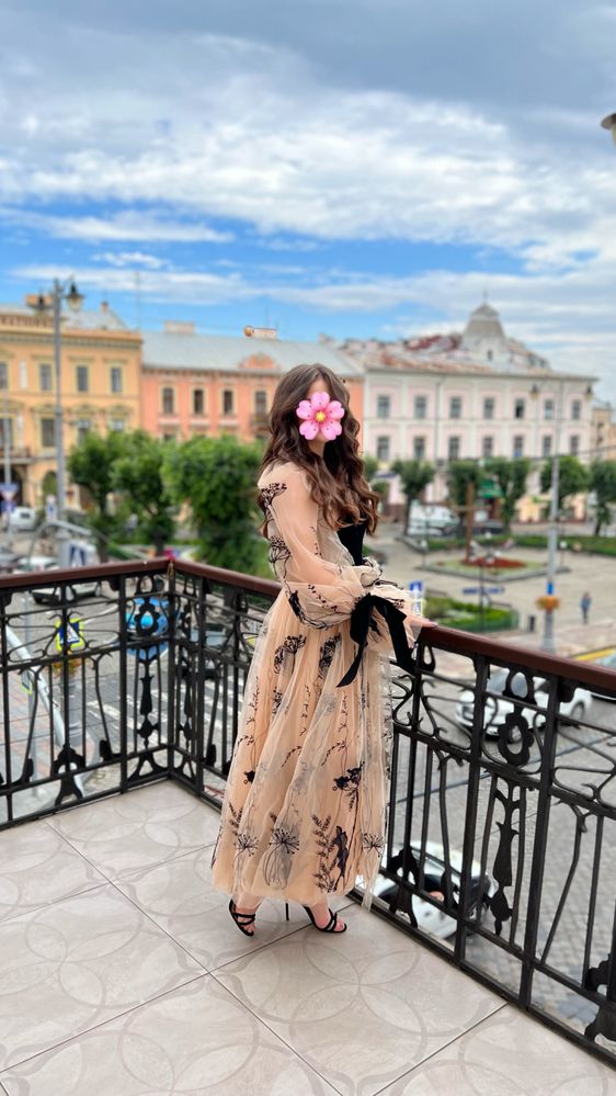 Коктейльна сукня